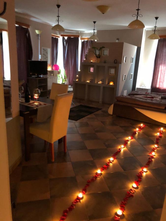 Villamerica Miskolc Ngoại thất bức ảnh