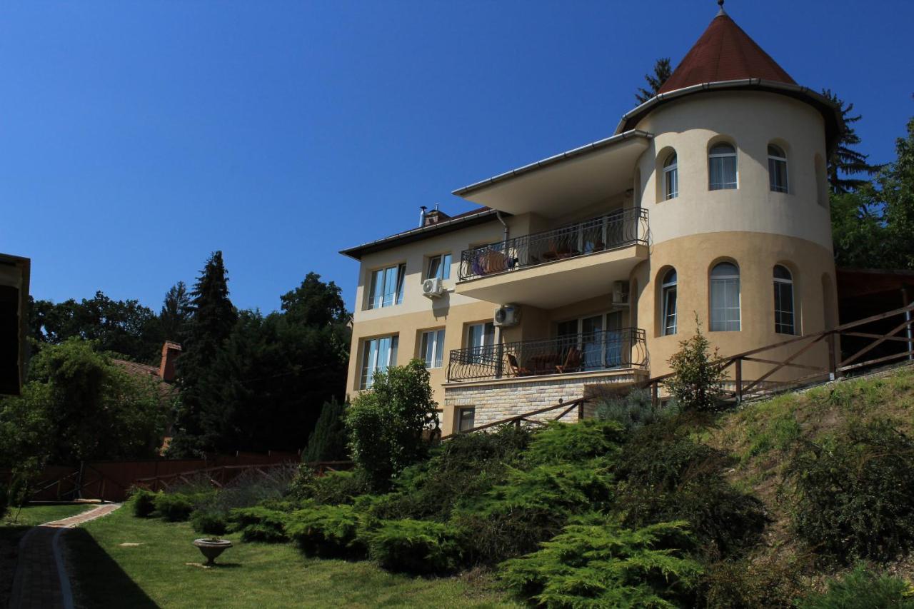 Villamerica Miskolc Ngoại thất bức ảnh