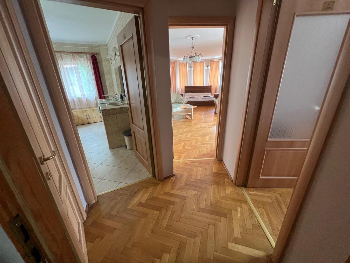 Villamerica Miskolc Ngoại thất bức ảnh
