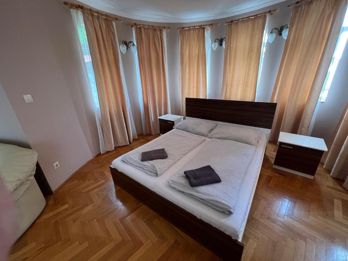 Villamerica Miskolc Ngoại thất bức ảnh