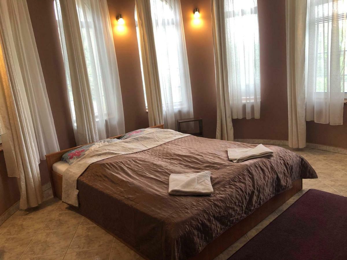 Villamerica Miskolc Ngoại thất bức ảnh