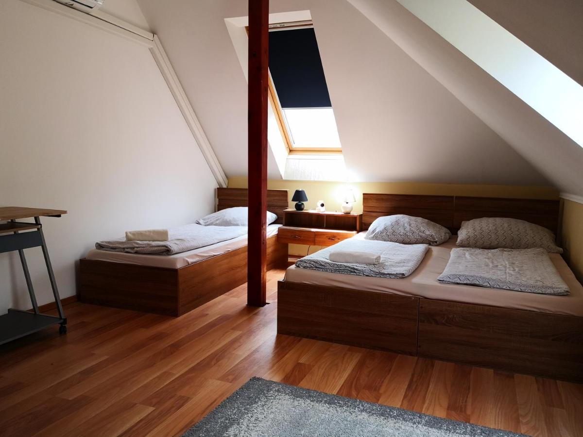 Villamerica Miskolc Ngoại thất bức ảnh