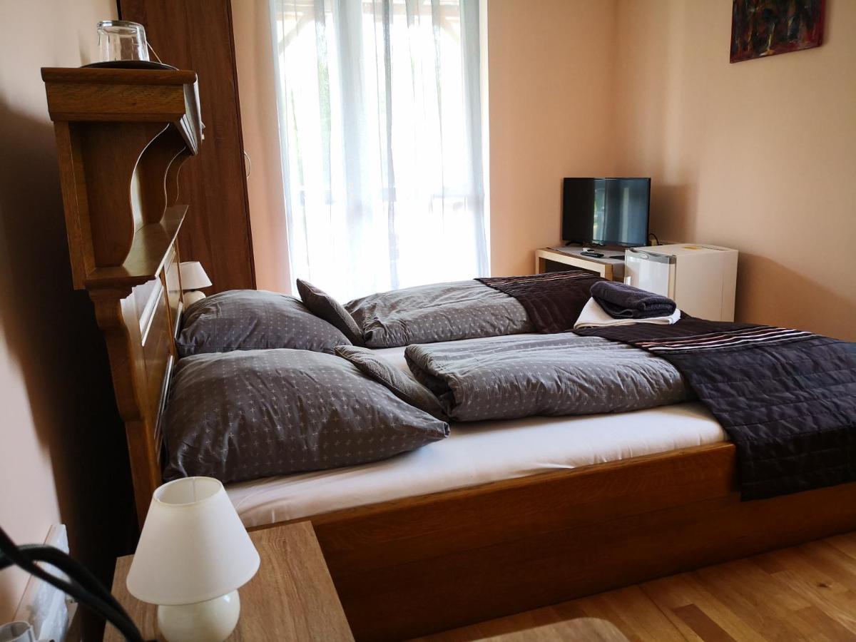 Villamerica Miskolc Ngoại thất bức ảnh