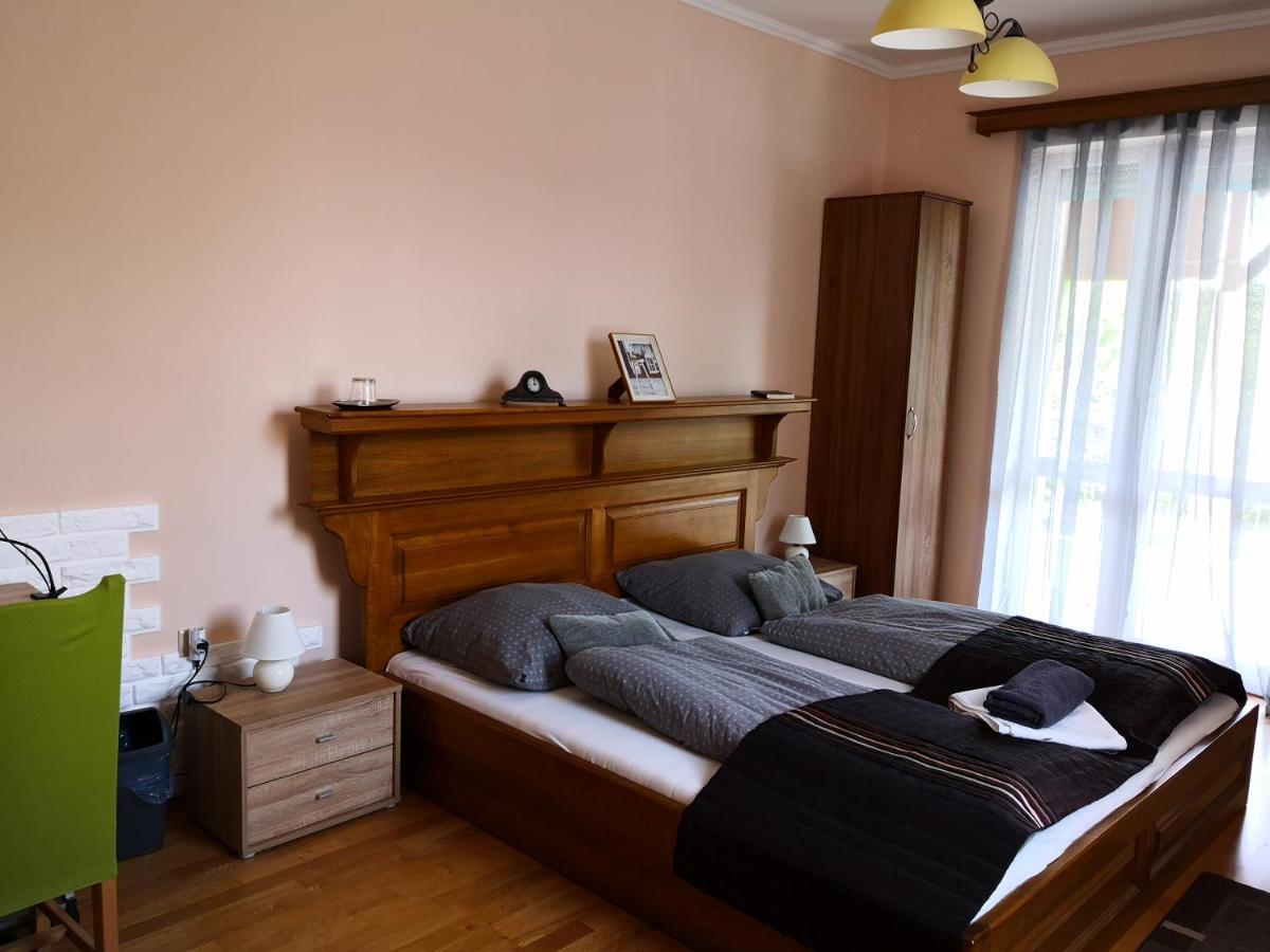 Villamerica Miskolc Ngoại thất bức ảnh